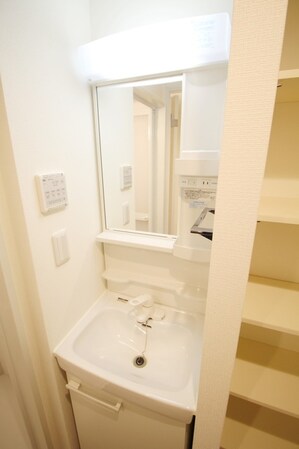 コンポジット宮前平の物件内観写真